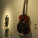 dobro&statue